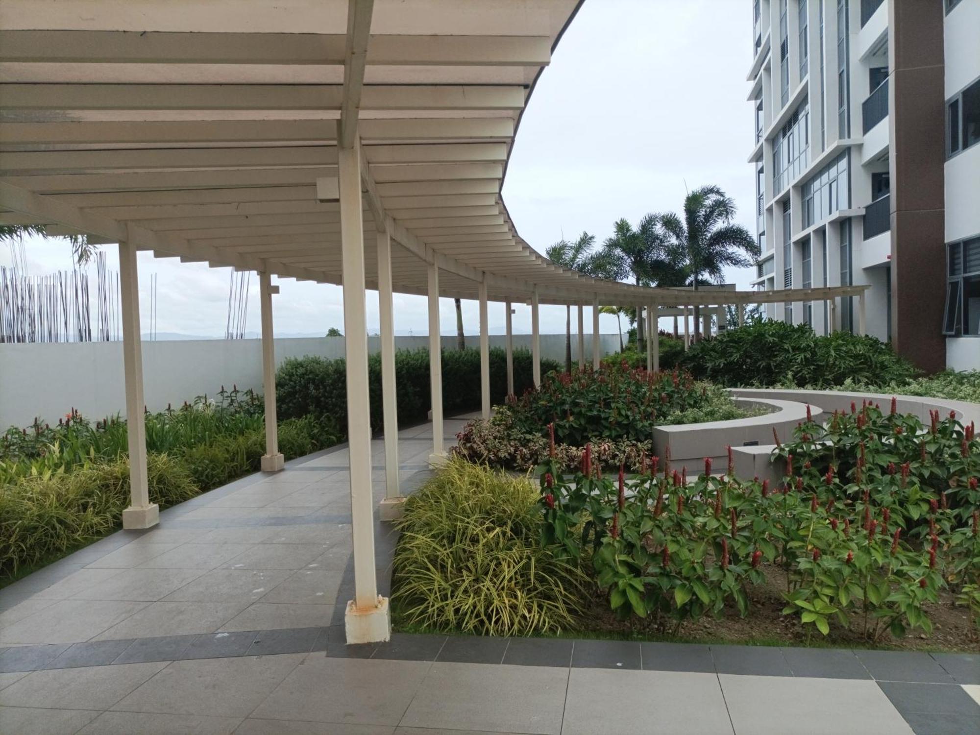 One Manchester Place Condo Isla de Mactán Exterior foto